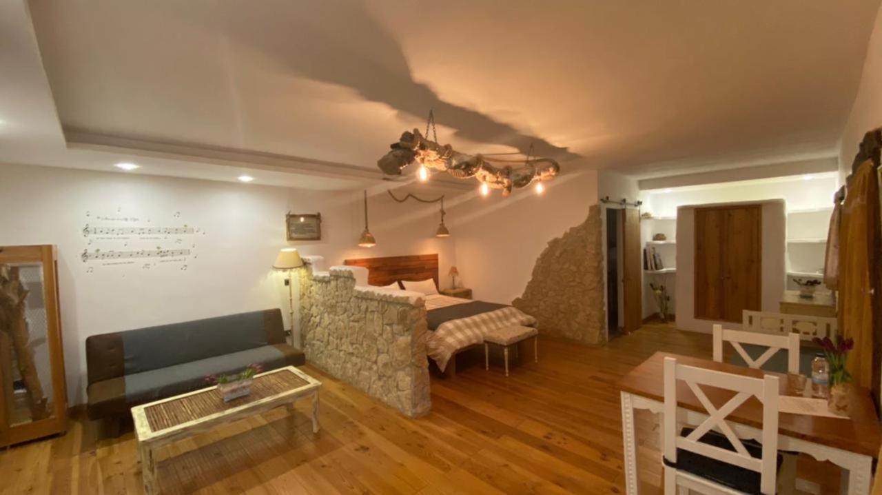 Hotel Mirador Las Grullas Montmesa 外观 照片